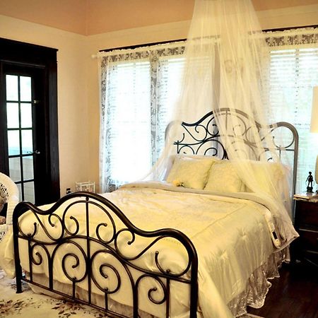 Texas Forest Country Retreat Huntington Esterno foto