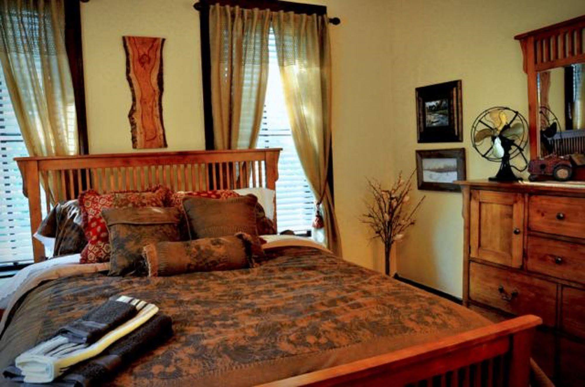 Texas Forest Country Retreat Huntington Esterno foto