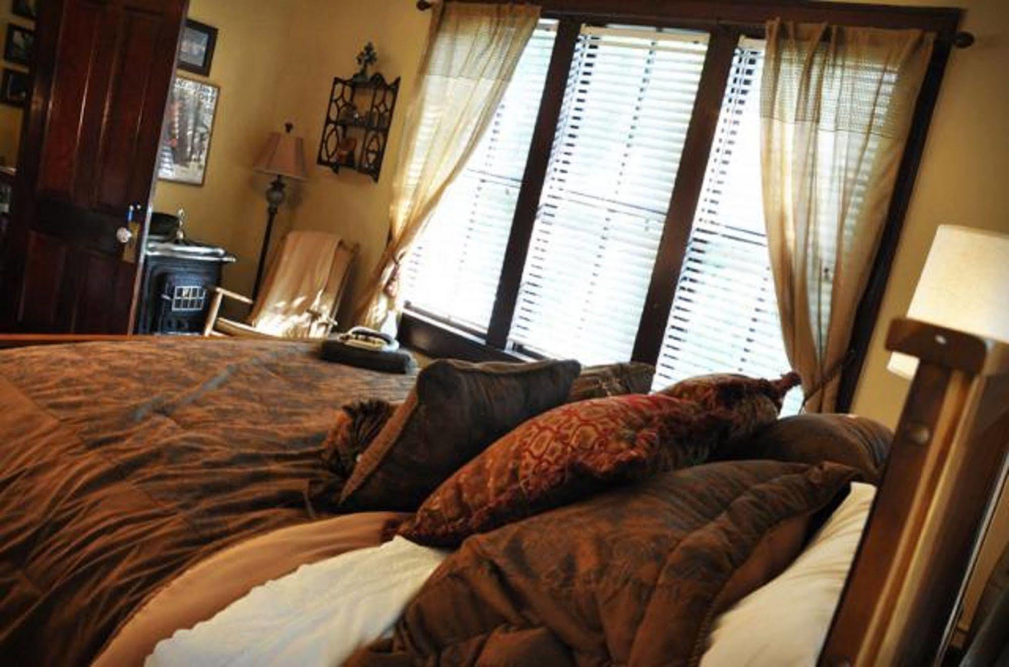 Texas Forest Country Retreat Huntington Esterno foto